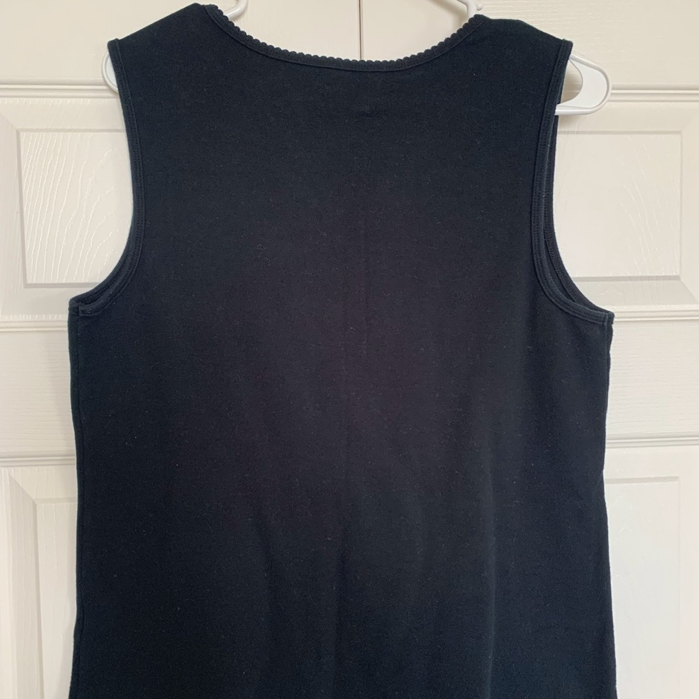 Croft & Barrow Black Tank V Neck w/ Scalloped neckline - sz L - Picture 3 of 6